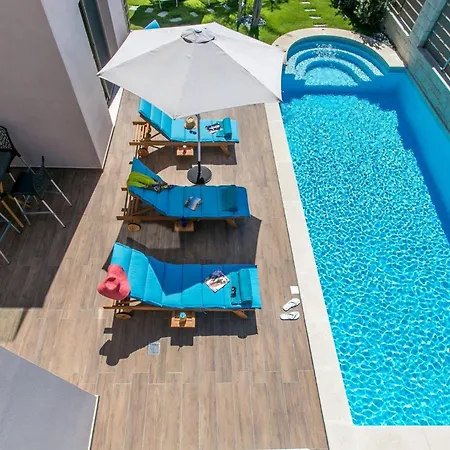 Luxury Crete Marina Mare 3 Bedroom Private Pool * Chania (Crete)